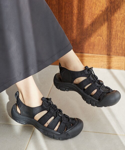 VIS（ビス）の「【KEEN】【水陸両用】NEWPORT H2【WEB限定】（サンダル・レディース・ブラック/ベージュ/ピンク・23.5/24.0/24.5）」の12枚目の写真
