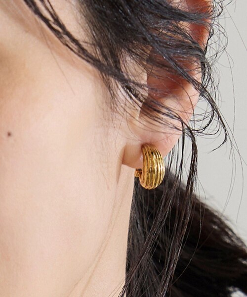 ROPE'（ロペ）の「【WEB限定】【IRIS47(イリス)】gaia petite earring（イヤリング・レディース・ゴールド/シルバー・F）」の5枚目の写真