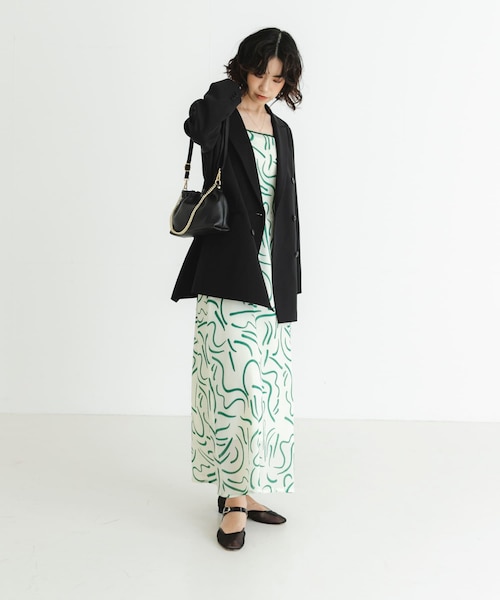 URBAN RESEARCH(アーバンリサーチ)の「レザーギャザーバッグ(ショルダーバッグ・レディース・BLACK/BROWN/BEIGE・-)」の10枚目の写真