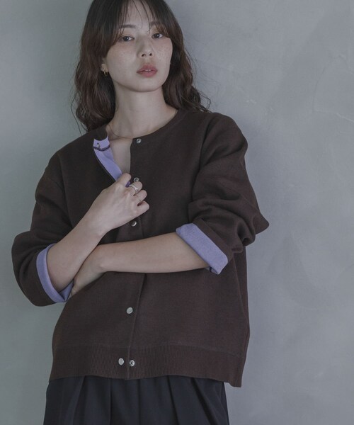 URBAN RESEARCH Sonny Label（アーバンリサーチサニーレーベル）の「ダブルフェイスバイカラーカーディガン（カーディガン/ボレロ・レディース・グレー/ブラウン/ネイビー・Free）」の14枚目の写真