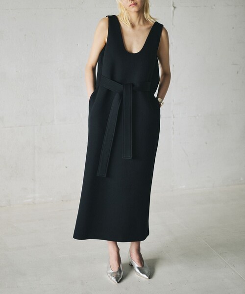 ROPE'(ロペ)の「【一部店舗限定】【REALM(レルム)】U NECK OVER DRESS|ドレス(ドレス・レディース・ブラック・36/38)」の19枚目の写真