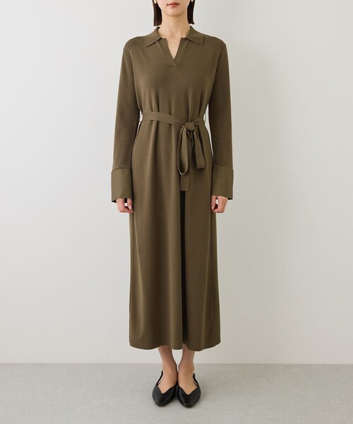 ROPE'（ロペ）の「【J'aDoRe・一部店舗限定サイズ】サテンコンビオープンカラーニットワンピース/イージーケア（ワンピース・レディース・ブラック/カーキ・F）」の15枚目の写真