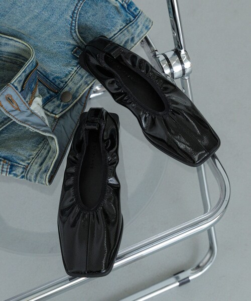 SENSE OF PLACE by URBAN RESEARCH（センスオブプレイスバイアーバンリサーチ）の「スクエアトゥフラットシューズ（バレエシューズ・レディース・GOLD/BLACK/BORDEAUX・S/M/L）」の5枚目の写真