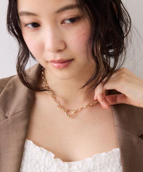 VIS(ビス)の「ハートリングトップチェーンネックレス(ネックレス・レディース・ゴールド/シルバー・F)」の6枚目の写真