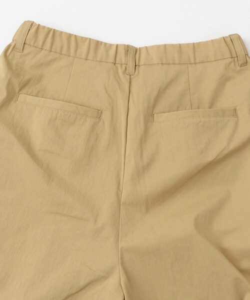 ITEMS URBANRESEARCH（アイテムズ アーバンリサーチ）の「ナイロンコクーンパンツ（その他パンツ・レディース・KHK/BEG/NVY・FREE）」の13枚目の写真