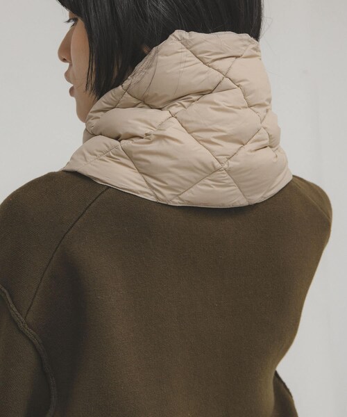 KBF（ケイビーエフ）の「TAION　CITY DOWN SCARF（マフラー・レディース・BLACK/G.BEIGE・One）」の12枚目の写真