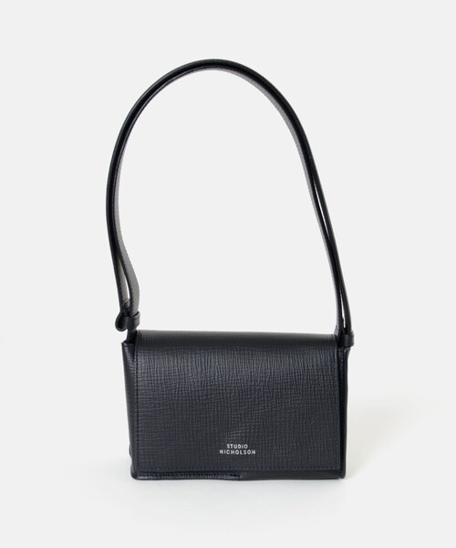 URBAN RESEARCH(アーバンリサーチ)の「STUDIO NICHOLSON MINI CASE(ハンドバッグ・レディース・PARCHMENT/CONKER/D NAVY/ELEPHANT・FREE)」の4枚目の写真