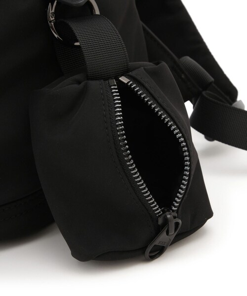 ADAM ET ROPE'(アダムエロペ)の「【W S(ドゥーブル)】撥水ユーティリティーデイバッグ / A4対応(バックパック/リュック・レディース・ブラック・F)」の19枚目の写真