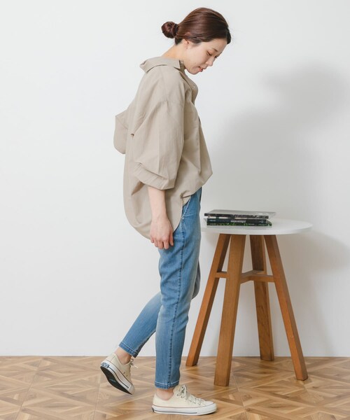 URBAN RESEARCH Sonny Label（アーバンリサーチサニーレーベル）の「MONAME　NEW RELAX TAPERED（デニムパンツ・レディース・LIGHTBLUE・XS/S/M）」の18枚目の写真