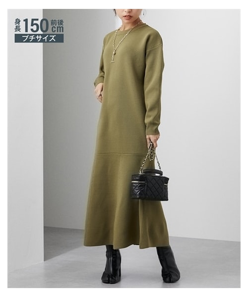 nissen（ニッセン）の「小さいサイズ　パールボタン付きニットワンピース　低身長さん・小柄女性（ワンピース・レディース・カーキ/チャコール・P1/P2）」の4枚目の写真