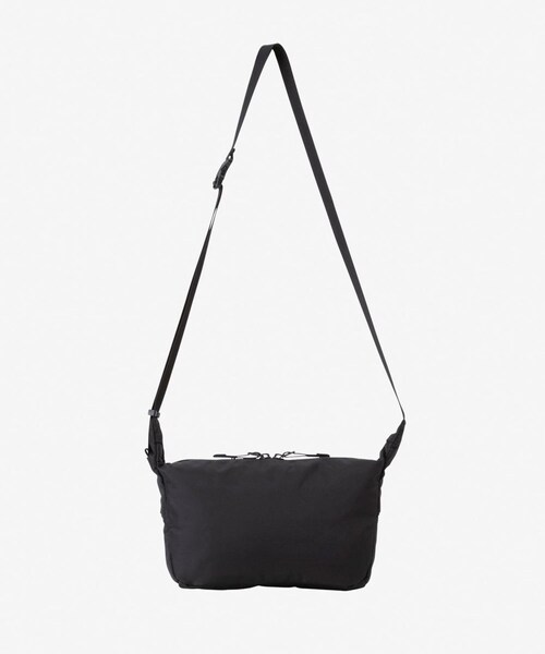 URBAN RESEARCH Sonny Label（アーバンリサーチサニーレーベル）の「THE NORTH FACE　Capella 2（ショルダーバッグ・メンズ・ブラック/ダックグリーン・one）」の5枚目の写真