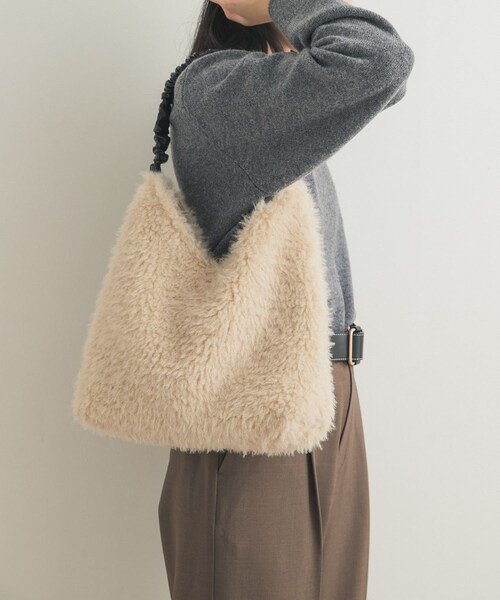 URBAN RESEARCH DOORS（アーバンリサーチドアーズ）の「ファーハンドルバッグ（トートバッグ・レディース・IVORY/BROWN・one）」の4枚目の写真