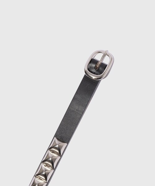 ADAM ET ROPE'(アダムエロペ)の「【KINGSLEY WALTERS STUDIO】Albert Studded(ベルト・メンズ・ブラック・28/30/32/34/36)」の7枚目の写真