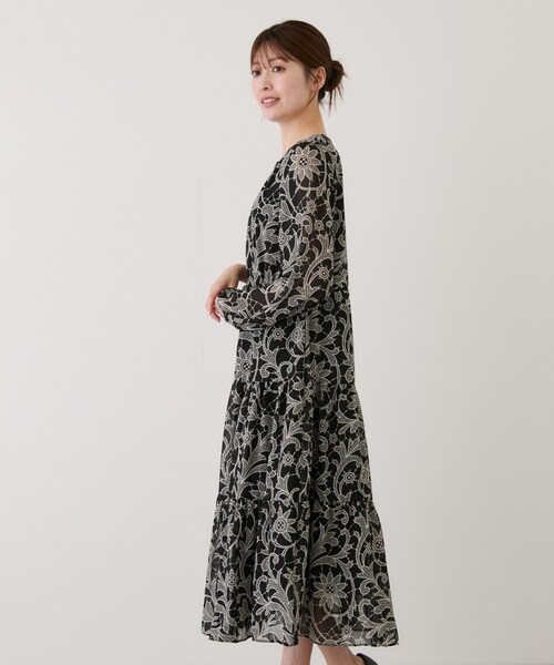 Jayro（ジャイロ）の「花柄長袖ワンピース（ワンピース・レディース・ブラック系/ホワイト系・F）」の12枚目の写真