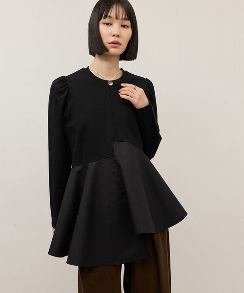 ADAM ET ROPE'(アダムエロペ)の「【WEB限定】・【定番】フリルペプラムロングスリーブカットソー(Tシャツ/カットソー・レディース・ブラック/ホワイト・F)」の16枚目の写真
