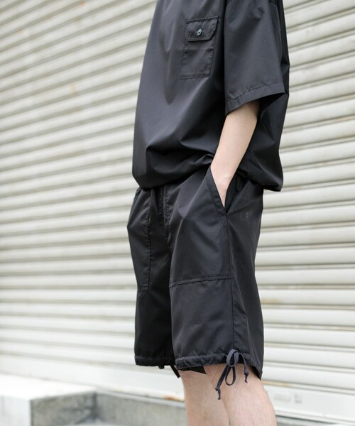 ITEMS URBANRESEARCH（アイテムズ アーバンリサーチ）の「TAION　Military Reversi Shorts（その他パンツ・メンズ・BLK/OLV/D.NVY/D.SAGE GRN/TIE-DYE・M/L）」の8枚目の写真