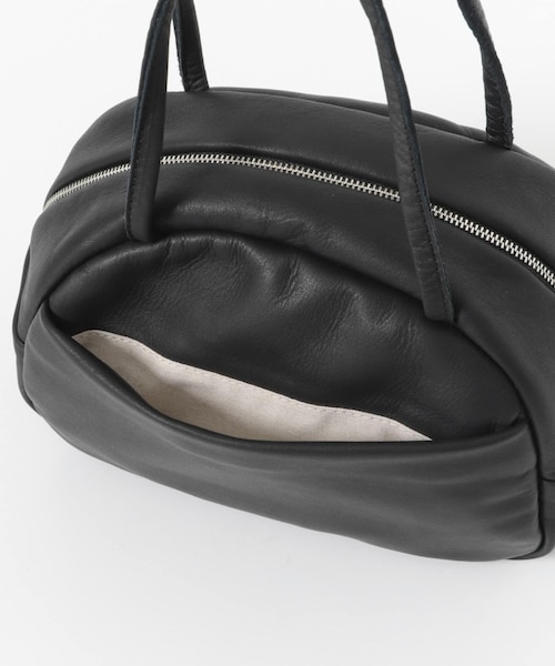 URBAN RESEARCH DOORS（アーバンリサーチドアーズ）の「Folna　ソフトレザーボストンバッグ（ボストンバッグ・レディース・BLACK・One）」の7枚目の写真