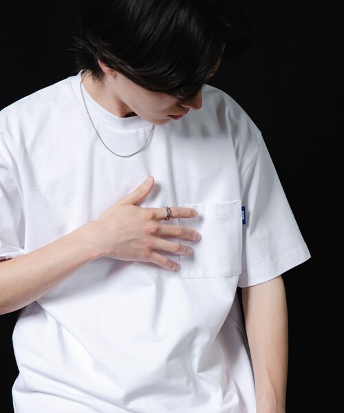 SENSE OF PLACE by URBAN RESEARCH(センスオブプレイスバイアーバンリサーチ)の「『UR TECH ひやサラクール』リラックスポケットTシャツ(Tシャツ/カットソー・メンズ・WHITE/BLACK/BROWN/L.YELLOW・M/L)」の15枚目の写真