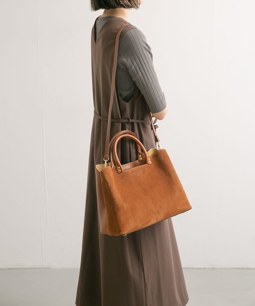 URBAN RESEARCH DOORS（アーバンリサーチドアーズ）の「MARCO BIANCHINI　ビッグスウェード2WAYBAG（トートバッグ・レディース・black/brown・one）」の17枚目の写真