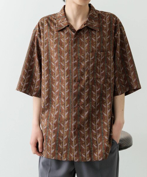 ITEMS URBANRESEARCH(アイテムズ アーバンリサーチ)の「リーフプリントオープンカラー半袖シャツ(シャツ/ブラウス・メンズ・BEG/BRN/BLK・M/L)」の10枚目の写真