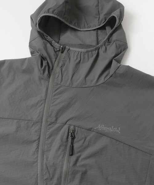 URBAN RESEARCH（アーバンリサーチ）の「Afterglow　15D CORDURA EDC HOODIE（パーカー・メンズ・CHARCOAL/BLACK・L/XL）」の22枚目の写真