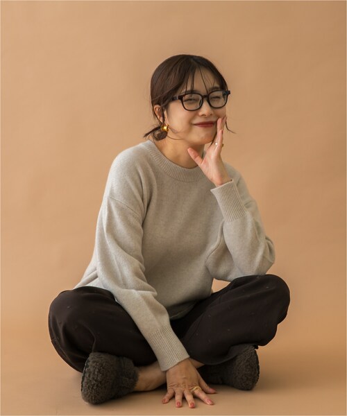 URBAN RESEARCH ROSSO（アーバンリサーチロッソ）の「F by ROSSO　ハミルトンクルーネックニット（ニット/セーター・レディース・L/GREIGE/GRAY/D/CHERRY/BLUE・FREE）」の14枚目の写真