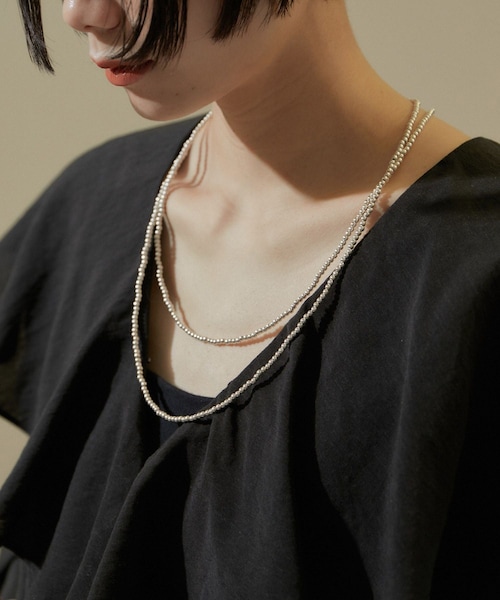 ADAM ET ROPE'（アダムエロペ）の「【ERICKA NICOLAS BEGAY】ナバホパールネックレス3mm/120cm（ネックレス・レディース・シルバー・F）」の11枚目の写真