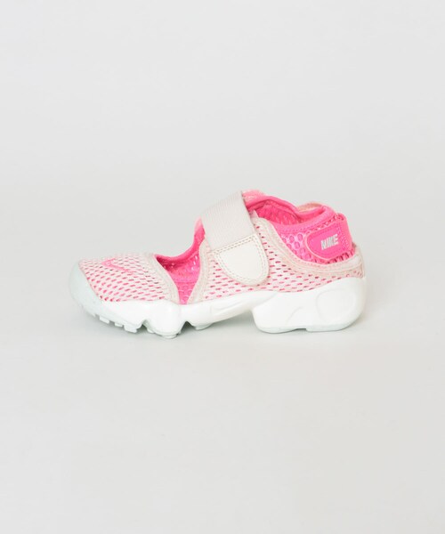 URBAN RESEARCH DOORS(アーバンリサーチドアーズ)の「NIKE ナイキリフト 2 GS/PS(KIDS)(シューズ小物/雑貨・キッズ・CHALK/PINK・18/19/20/21)」の6枚目の写真