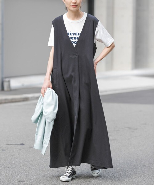 URBAN RESEARCH DOORS(アーバンリサーチドアーズ)の「FORK&SPOON フロントタックフレアワンピース(ワンピース・レディース・BLACK/BEIGE/DARKGREEN・1/2)」の8枚目の写真