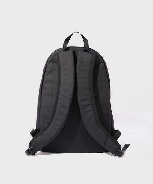 ADAM ET ROPE'（アダムエロペ）の「【MONOLITH/モノリス】BACKPACK STANDARD S（バックパック/リュック・メンズ・ブラック/ライトグレー・F）」の22枚目の写真