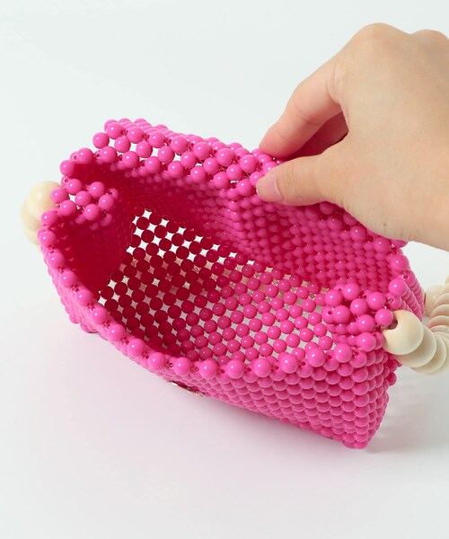 URBAN RESEARCH DOORS（アーバンリサーチドアーズ）の「TOOS　wood ball shoulderbag（ショルダーバッグ・レディース・pink・one）」の6枚目の写真