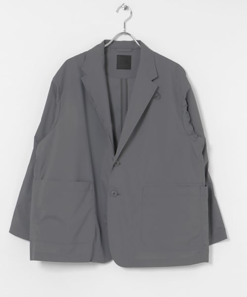 URBAN RESEARCH（アーバンリサーチ）の「DAIWA PIER39　TECH TRAVEL 2B JACKET（テーラードジャケット・メンズ・CHARCOAL/BLACK/WOLF GRAY・S/M/L/XL）」の2枚目の写真
