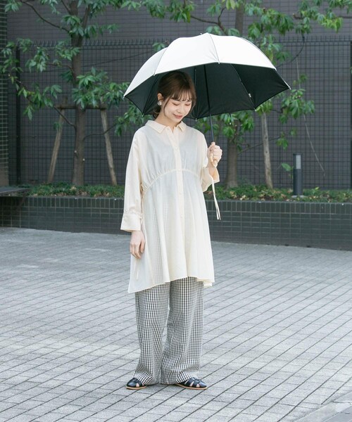 SMELLY（スメリー）の「because　晴雨兼用パイピング長傘（長傘・レディース・BEG/BLK・FREE）」の19枚目の写真