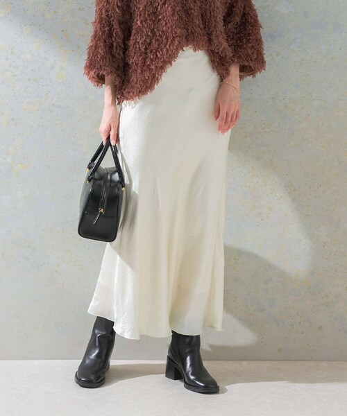 URBAN RESEARCH ROSSO（アーバンリサーチロッソ）の「サテンバイアススカート（スカート・レディース・ivory/mauve pink・FREE）」の5枚目の写真