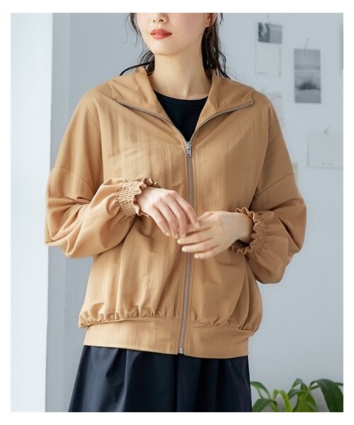 nissen（ニッセン）の「大きいサイズ 美ラクRUタッチドルマンゆるパーカー（接触冷感・UVカット）（パーカー・レディース・黒/チャコール/キャメルベージュ/グレイッシュラベンダー・L/LL/3L/4L/5L/6L/8L/10L）」の19枚目の写真