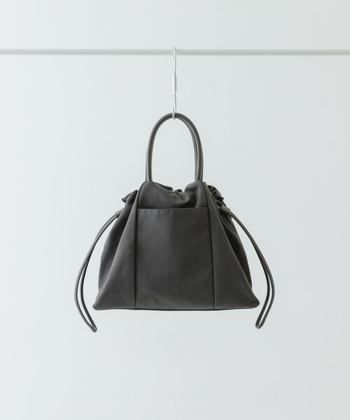 RODE SKO（ロデスコ）の「ショルダー付撥水ミニキンチャクバッグ（ショルダーバッグ・レディース・BLACK/GRAY/IVORY・one）」の3枚目の写真