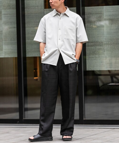 ITEMS URBANRESEARCH（アイテムズ アーバンリサーチ）の「ドライタッチ レギュラーカラー 半袖シャツ（シャツ/ブラウス・メンズ・IVO/MNT/BLU/CHA・M/L）」の8枚目の写真