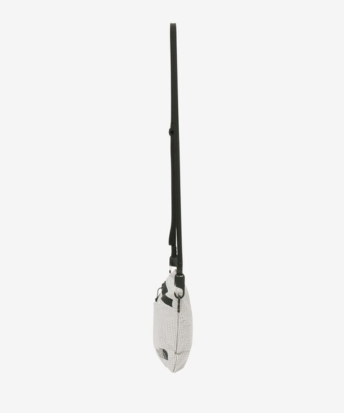 URBAN RESEARCH Sonny Label（アーバンリサーチサニーレーベル）の「THE NORTH FACE　RAFTER SHOULDER POUCH S（ショルダーバッグ・メンズ・ブラック/ティングレー・One）」の6枚目の写真