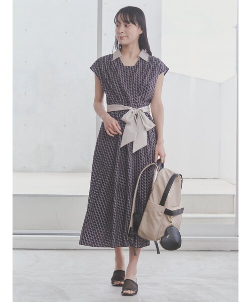 TONAL（トーナル）の「Tモノグラムカシュクールフレンチワンピース（ワンピース・レディース・アイボリー/ネイビー・M）」の4枚目の写真
