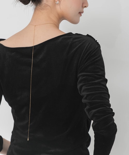 URBAN RESEARCH(アーバンリサーチ)の「ベロアオフショルドレープカットソー(Tシャツ/カットソー・レディース・OFF WHITE/BLACK・Free)」の15枚目の写真