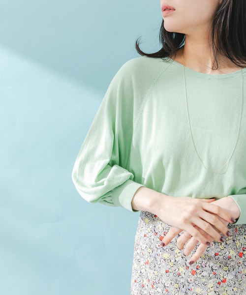 URBAN RESEARCH ROSSO（アーバンリサーチロッソ）の「ウォッシャブルシルク混ドルマンニット（ニット/セーター・レディース・ORANGE/OFF WHITE/L.MINT・FREE）」の2枚目の写真