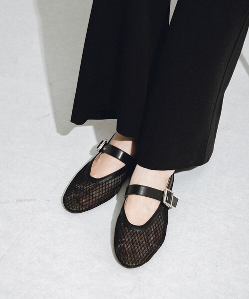 URBAN RESEARCH Sonny Label（アーバンリサーチサニーレーベル）の「メッシュストラップフラットシューズ（その他シューズ・レディース・ブラック/オフ・S/M/L）」の14枚目の写真