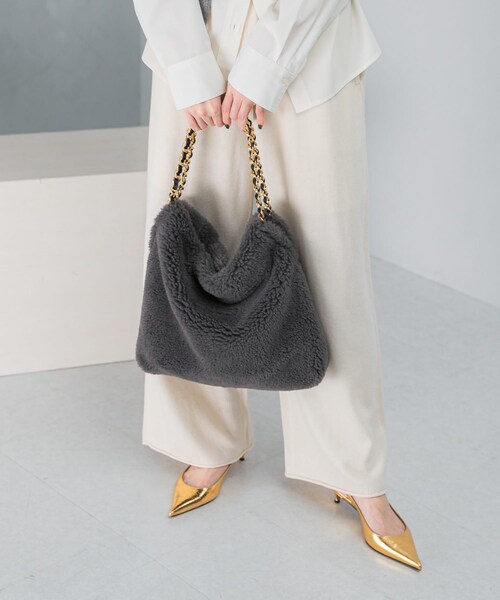 URBAN RESEARCH ROSSO（アーバンリサーチロッソ）の「VIOLA d’ORO　エコファーショルダーS（ショルダーバッグ・レディース・dgray/brown/offwhite/blue・-）」の5枚目の写真
