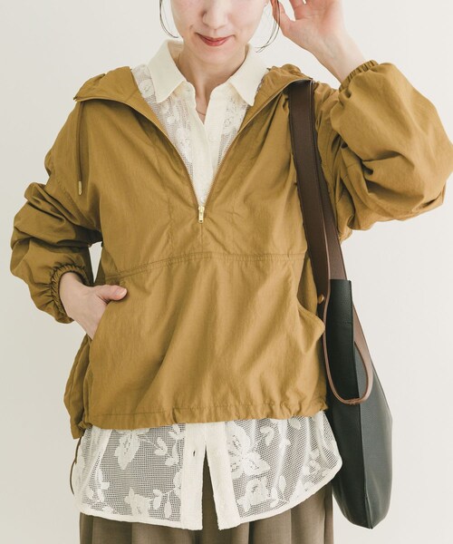 ITEMS URBANRESEARCH（アイテムズ アーバンリサーチ）の「『UVカット/撥水』アノラックフーディーブルゾン（ブルゾン・レディース・MILK/CML/BLK・Free）」の22枚目の写真