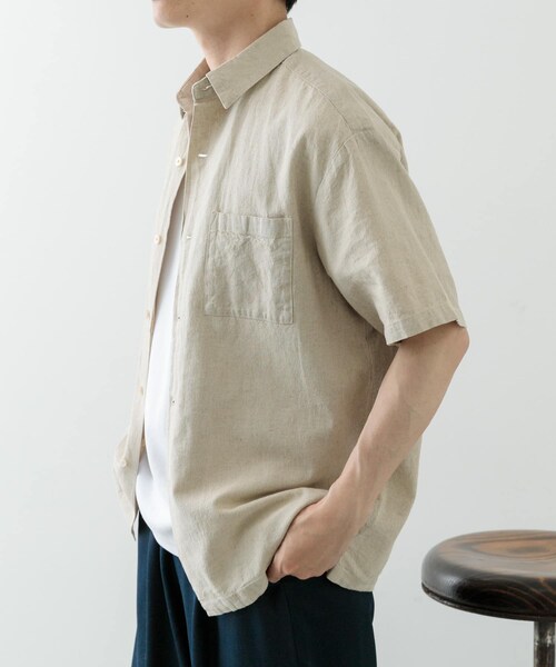 ITEMS URBANRESEARCH（アイテムズ アーバンリサーチ）の「『セットアップ対応』天然素材リネンコットンレギュラーカラー半袖シャツ（シャツ/ブラウス・メンズ・IVO/BRN/CHA/TERRACOTTA・M/L/XL）」の10枚目の写真
