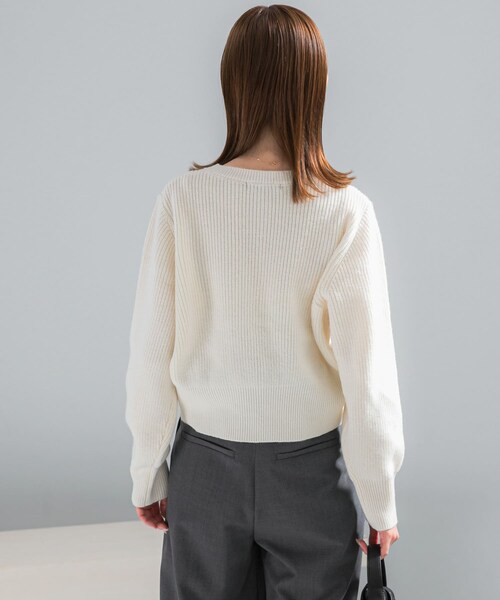 URBAN RESEARCH ROSSO（アーバンリサーチロッソ）の「ボタンデザインニットプルオーバー（カーディガン/ボレロ・レディース・WHITE/PINK/GRAY・Free）」の7枚目の写真
