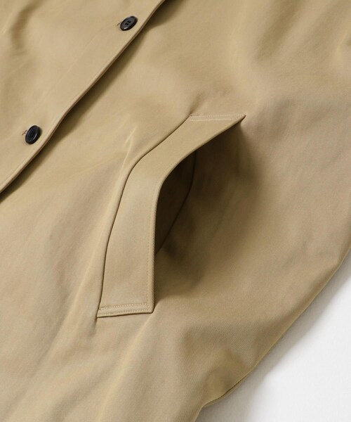 URBAN RESEARCH DOORS（アーバンリサーチドアーズ）の「『撥水』BACKヨークスタンドカラーコート（テーラードジャケット・レディース・L.BEIGE/BEIGE・Free）」の16枚目の写真