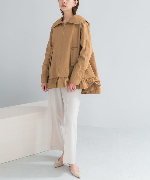 URBAN RESEARCH ROSSO（アーバンリサーチロッソ）の「Mewl　フリルマウンテンパーカー（マウンテンパーカー・レディース・BEIGE/BLACK・Free）」の14枚目の写真