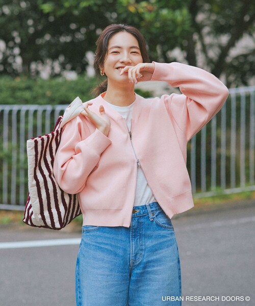URBAN RESEARCH DOORS（アーバンリサーチドアーズ）の「『仁村紗和さん着用』『UR TECH Renew Knit』VネックZIPカーディガン（カーディガン/ボレロ・レディース・OFF/PINK/PISTACHIO/NAVY・Free）」の5枚目の写真