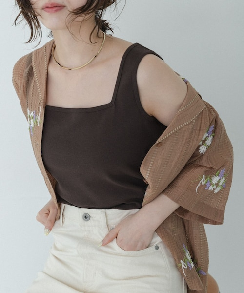 URBAN RESEARCH Sonny Label(アーバンリサーチサニーレーベル)の「『UR TECH』スクエアネックタンクトップ(タンクトップ・レディース・オフ/ブラック/ブラウン・Free)」の3枚目の写真